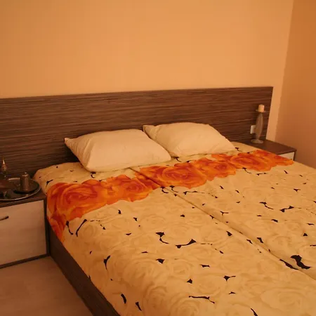 Rose Garden Хотел 4*