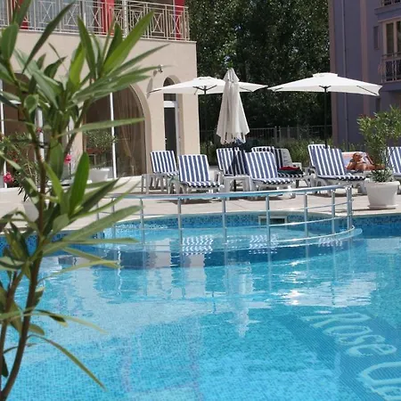 Rose Garden 4* ساني بيتش