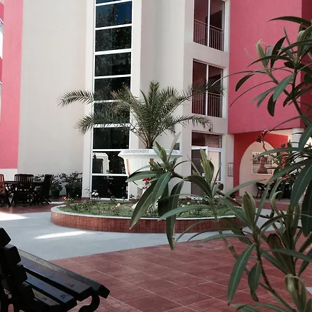 Rose Garden فندق 4*